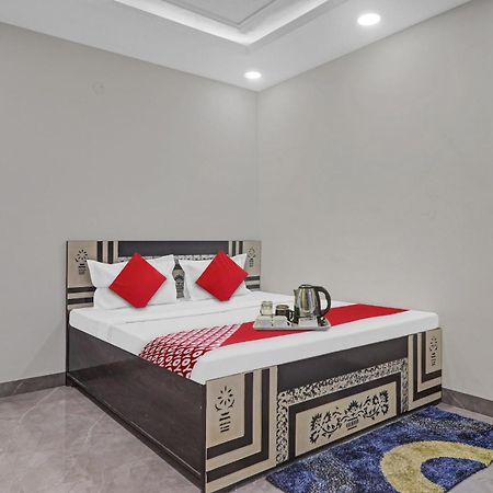 Hotel O Amazing Guest House 新德里 外观 照片