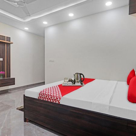 Hotel O Amazing Guest House 新德里 外观 照片
