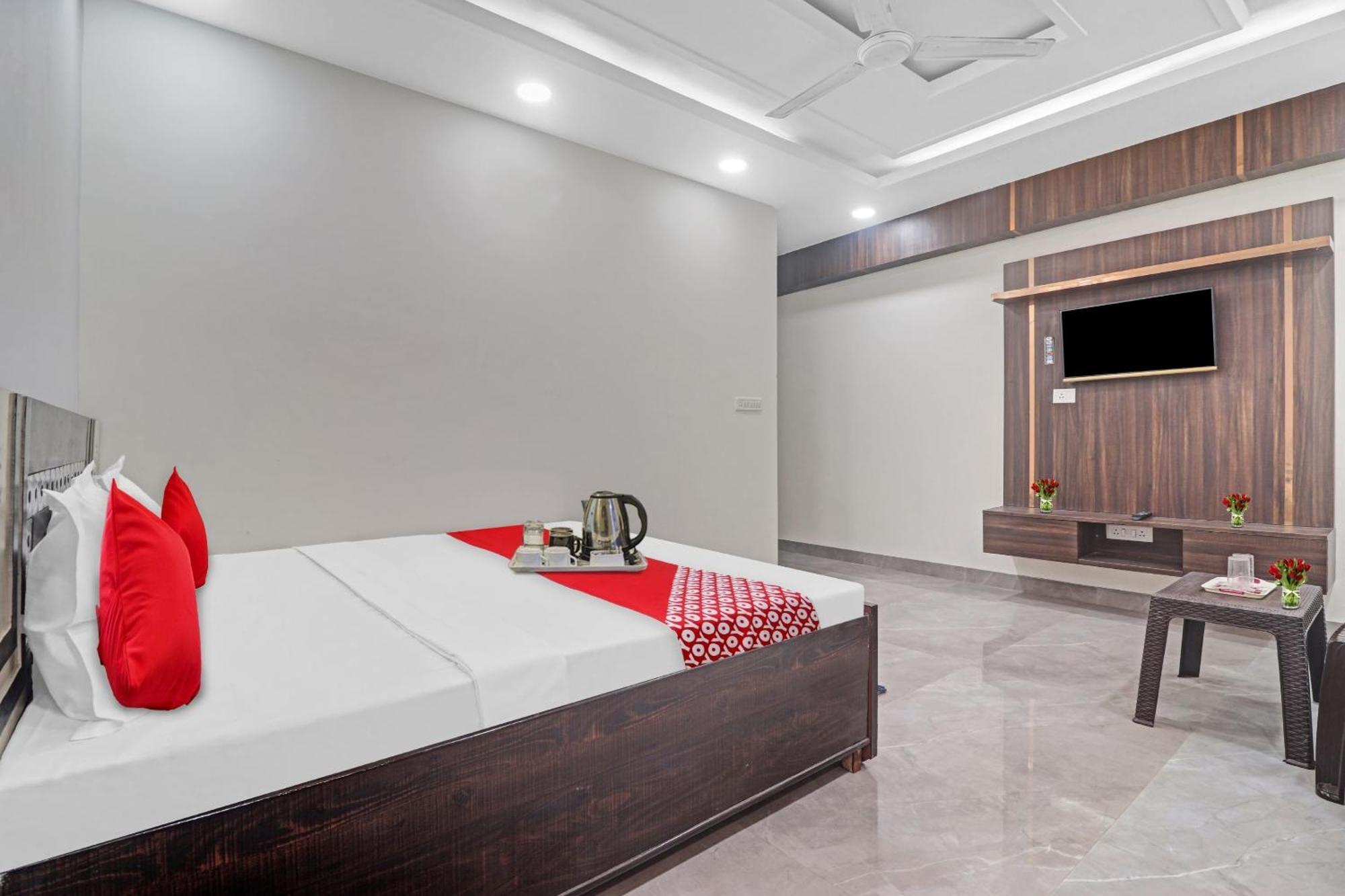 Hotel O Amazing Guest House 新德里 外观 照片