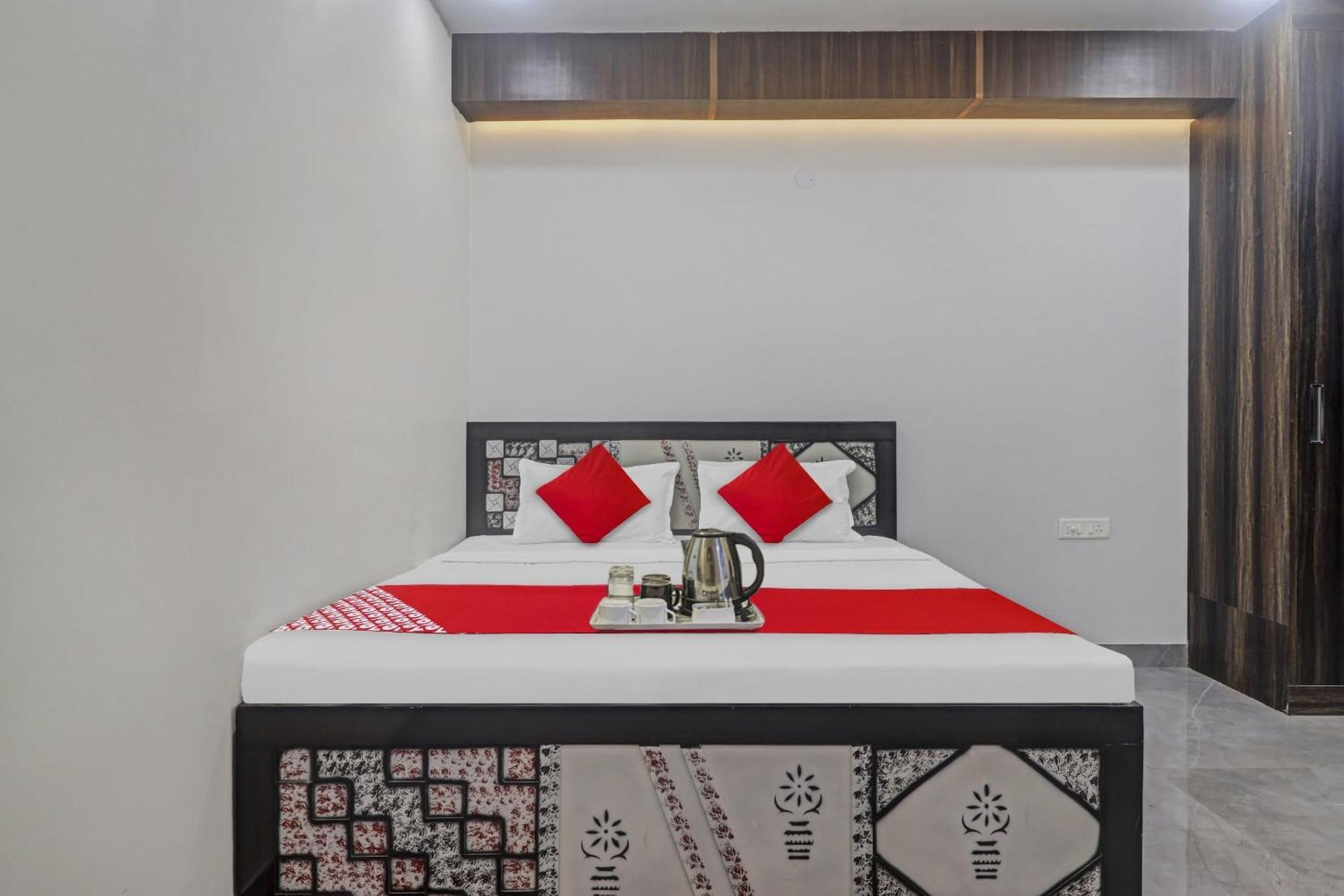 Hotel O Amazing Guest House 新德里 外观 照片